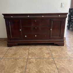 MUEBLE PARA LA SALA O LA COCINA