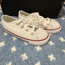 Converse – Brand New! Size 9 Infant