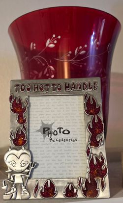 *Brand New* Vintage Too Hot T Handle Metal Picture Frame  3.5 x 5