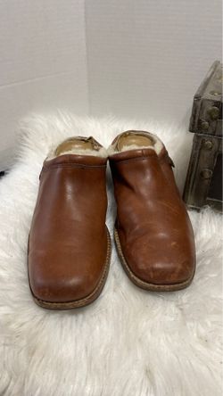 Womens Ugg Clogs Muels Size 10 Brown Leather Faux Fur Linning S/N 5400