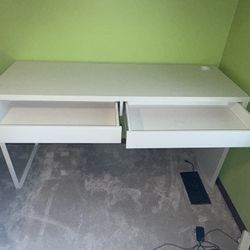 IKEA Micke White Desk With Drawers