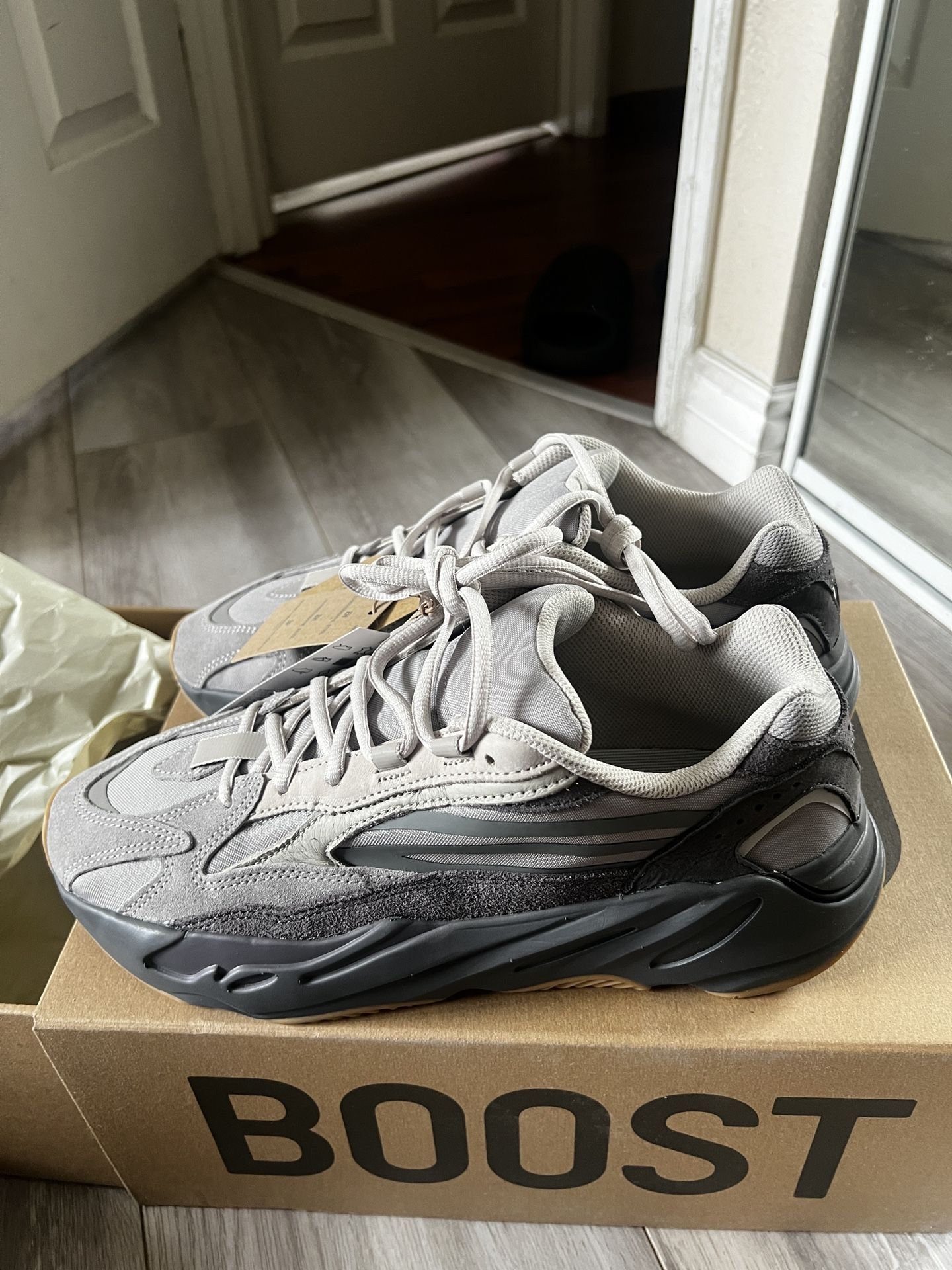 Yeezy 700 V2 Tephra