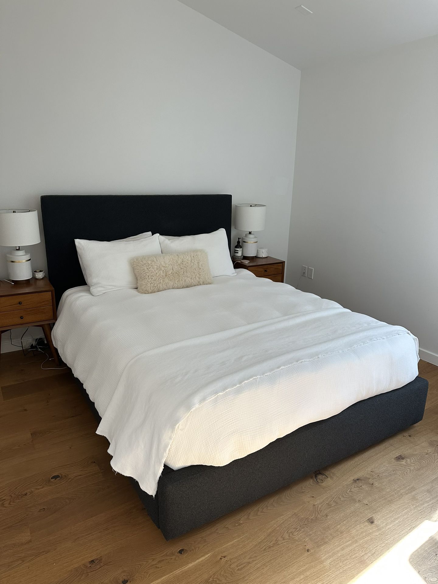 Room & Board Wyatt Storage Queen Bed in Conley Graphite Boucle fabric 