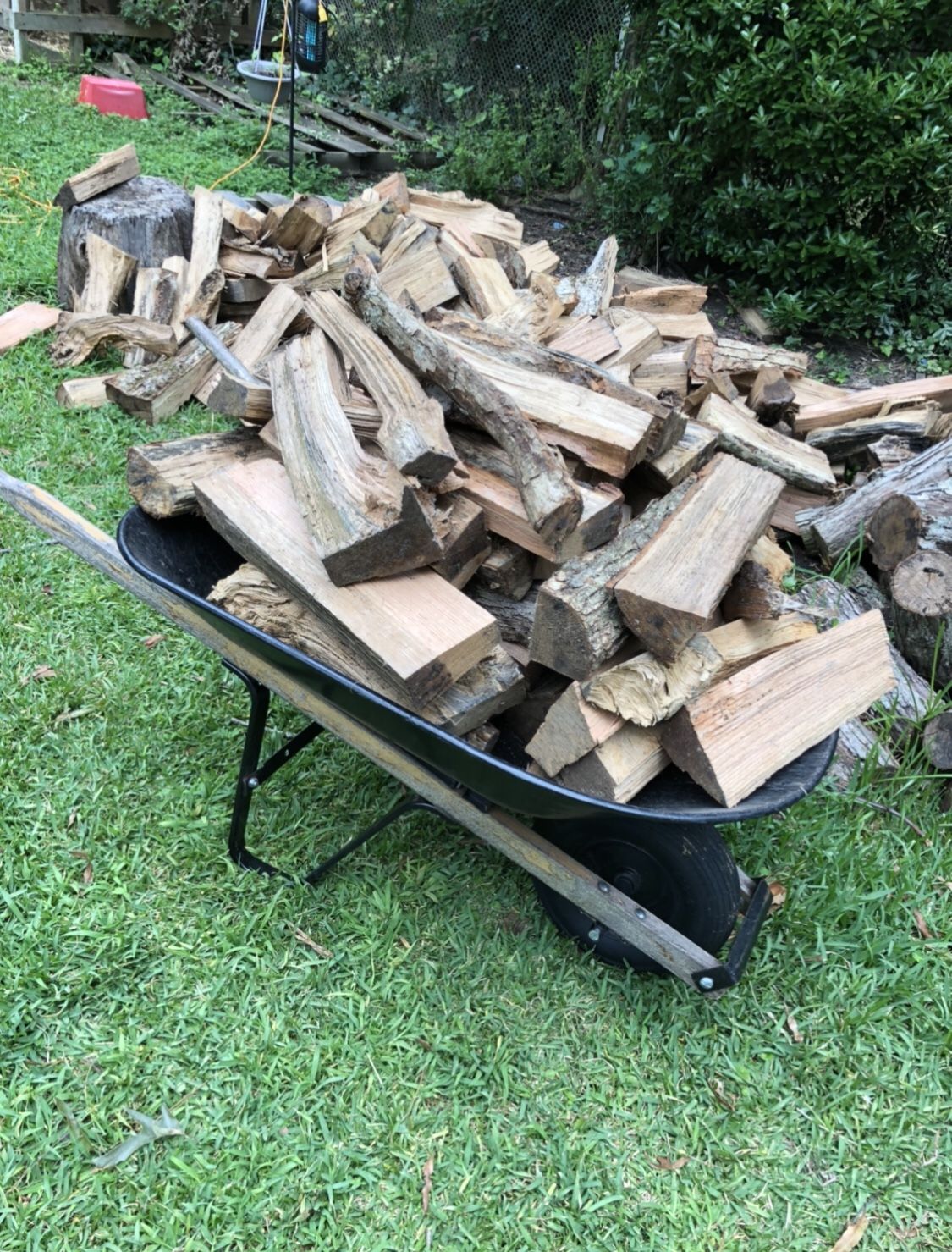 Dry Hardwood Firewood 