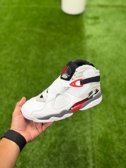 Air Jordan 8s Bugs Bunny