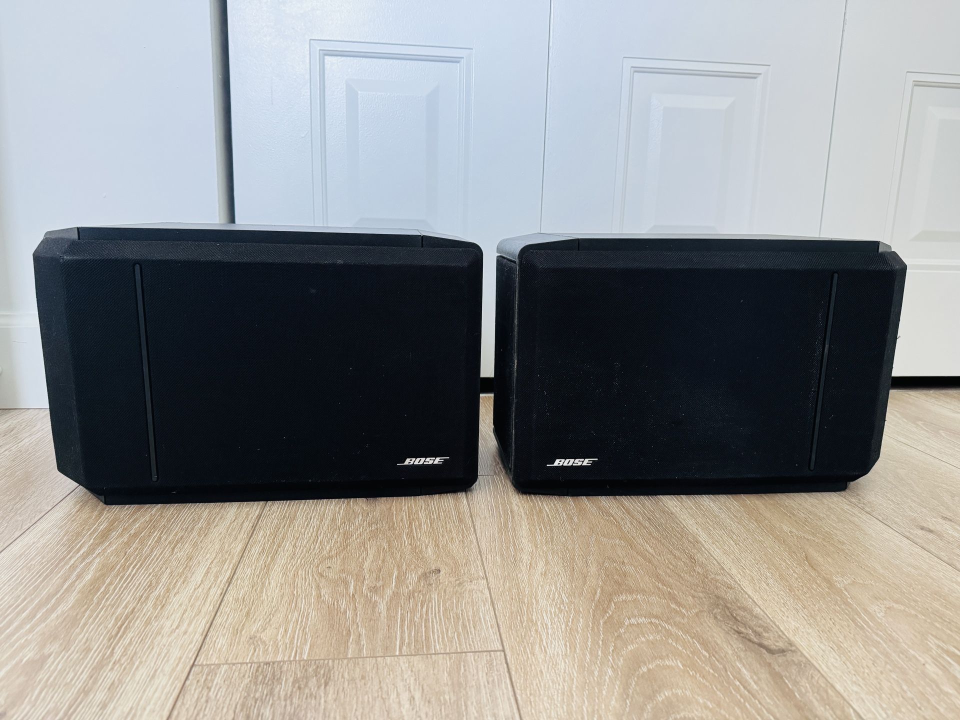 Bose 301 Series IV Bookshelf Direct Reflecting Speakers Black
