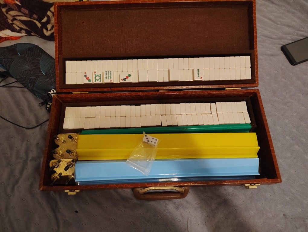 Moh Jong Set