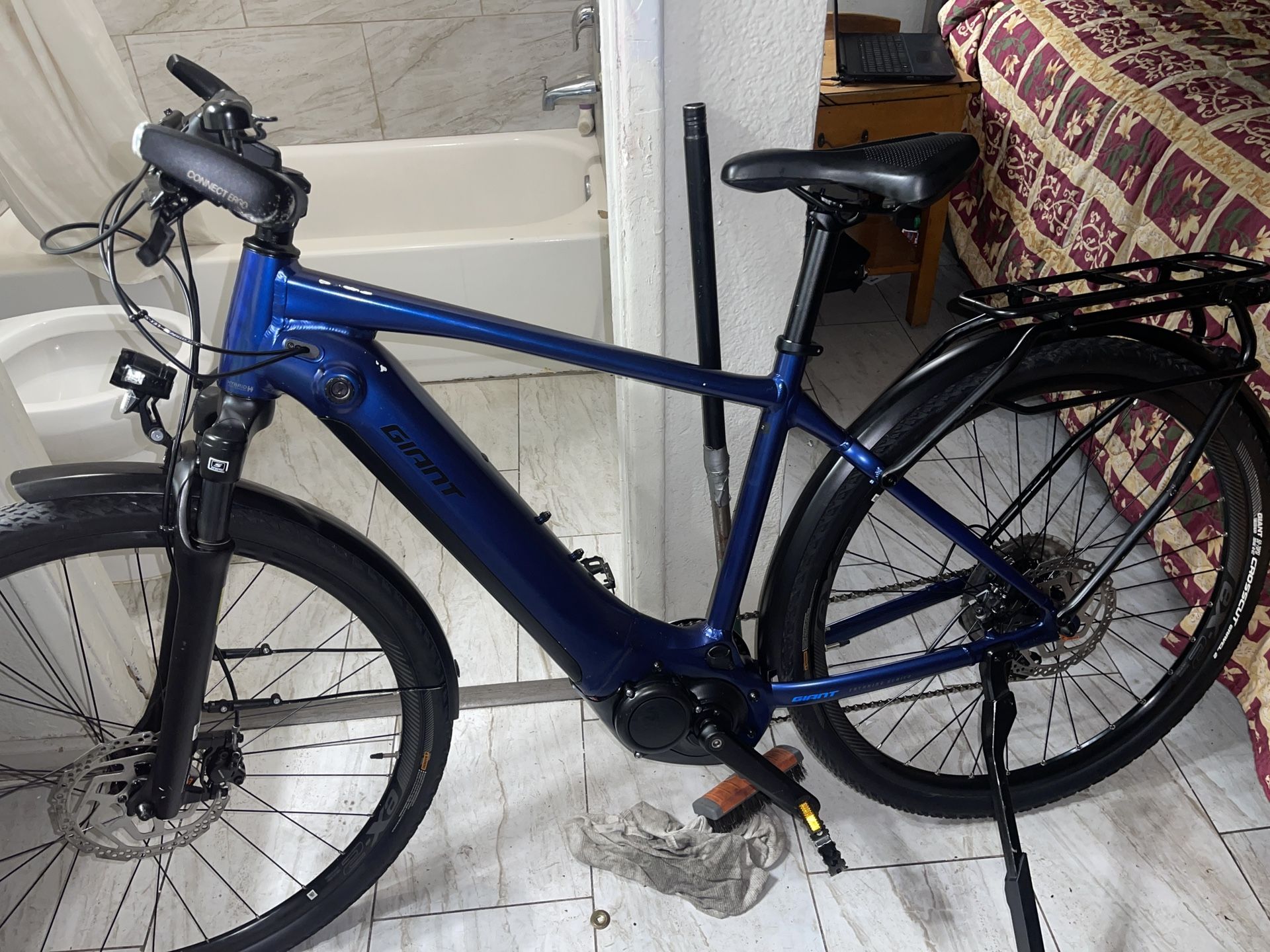 giant explore gts 2 electric bike 