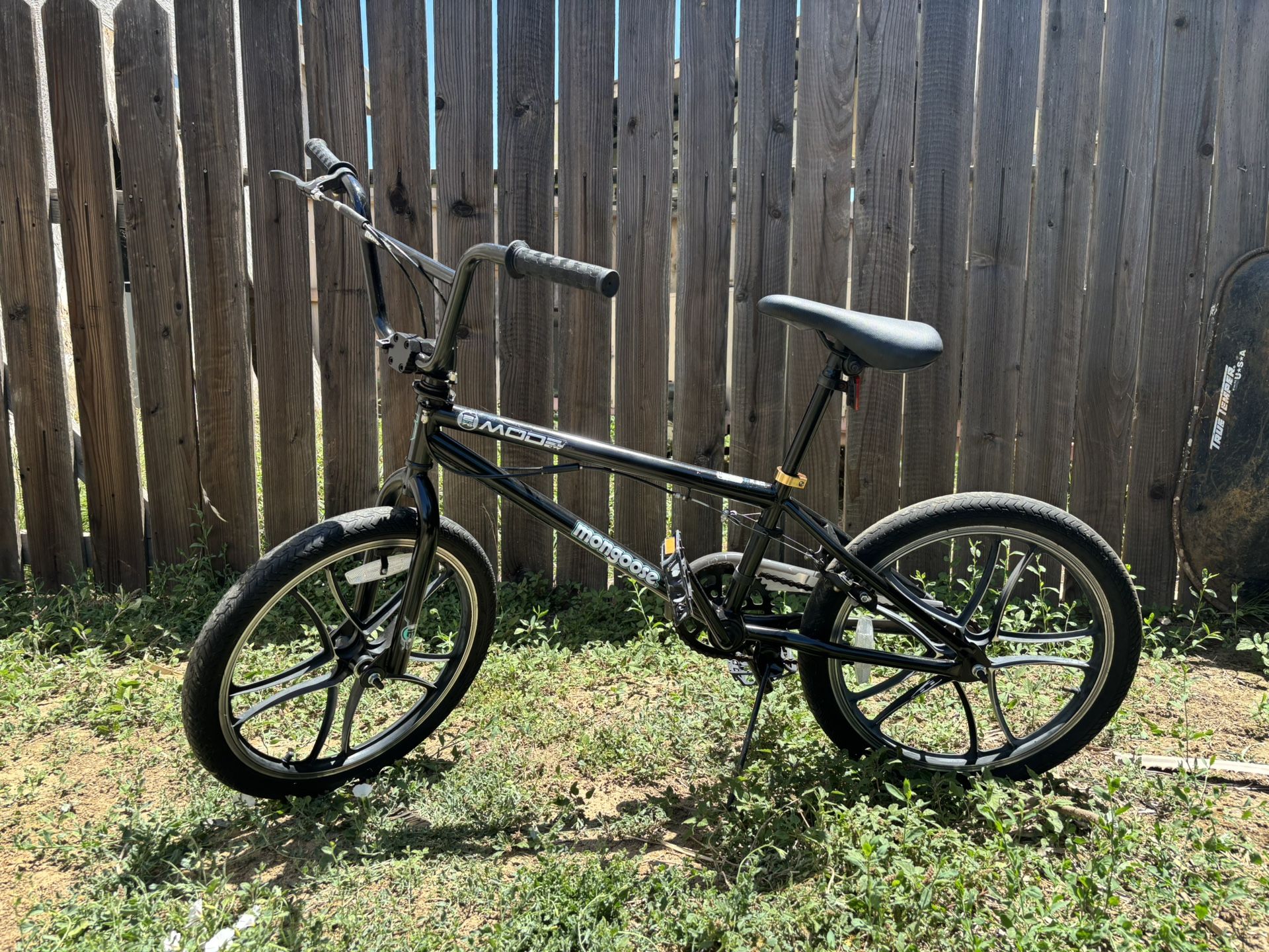 Mongoose Mode 270 BMX Bike