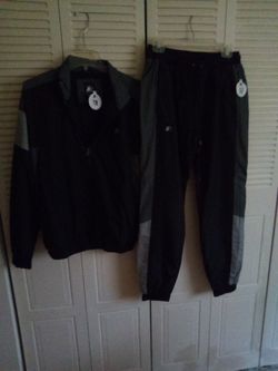 New With Tags...Tracksuit...by Starter... Men's Medium 