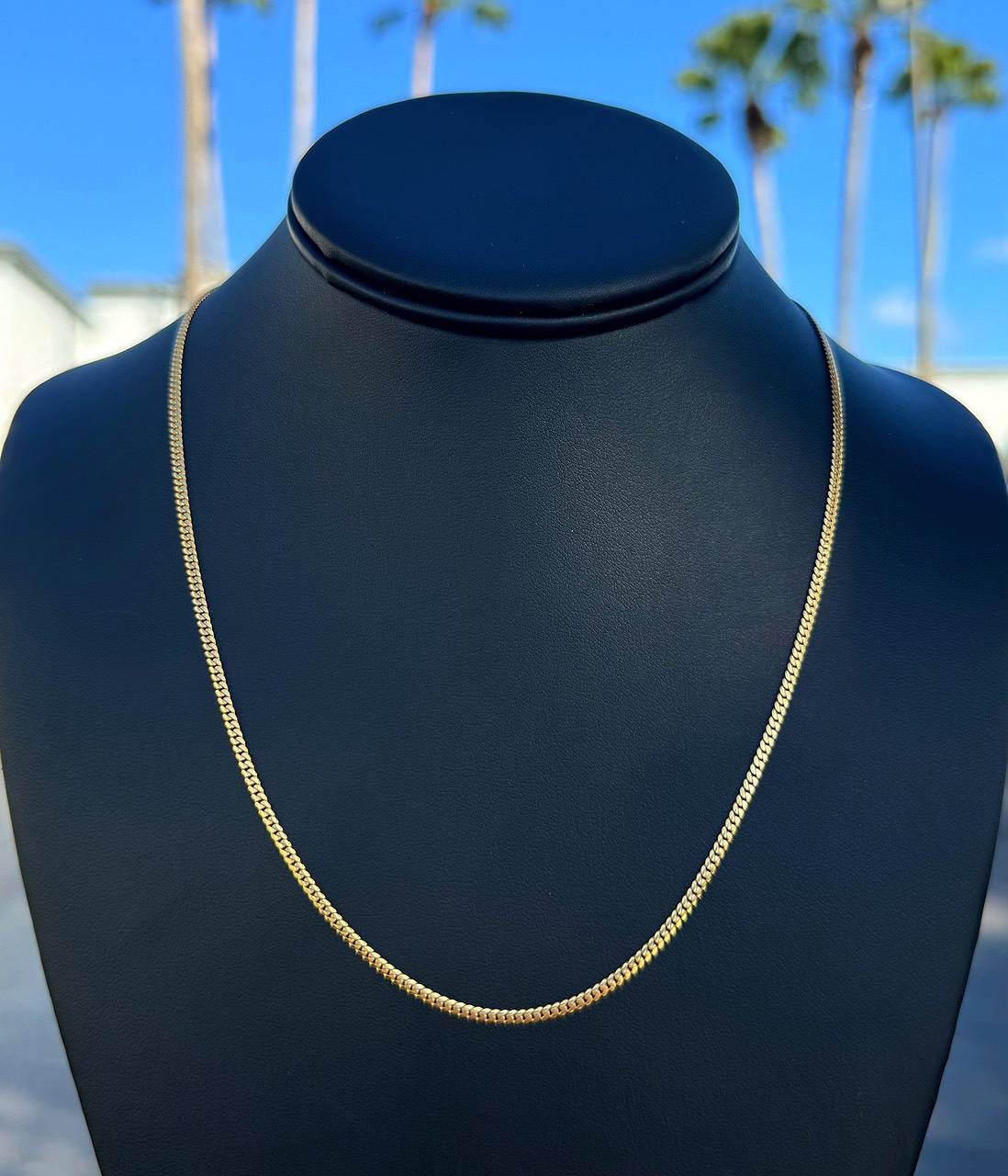 Jewelry 10k solid Yellow Gold brand New Cuban link 22β Chain necklace 6.00 grams 2.20mm