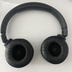 🎧 FOR SALE: JBL Wireless Headphones 