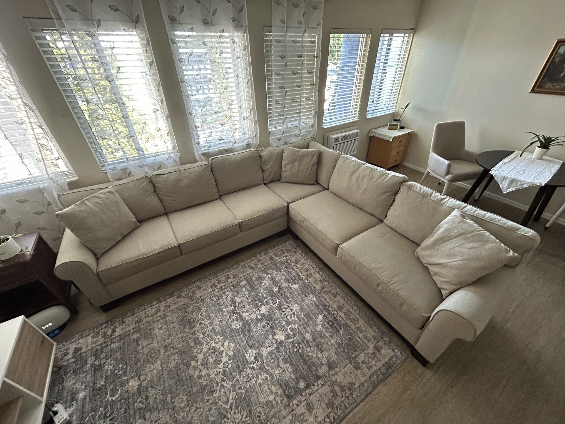 Gray Sectional Pullout Couch