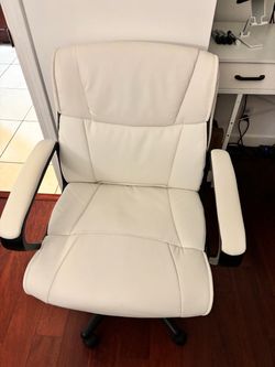 White Office Chair with Armrests