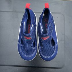 Speedo Kids Water Shoes (size 9/10)
