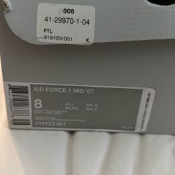 Nike Air Force 1 Mid Tops   Size 8  Jordans 