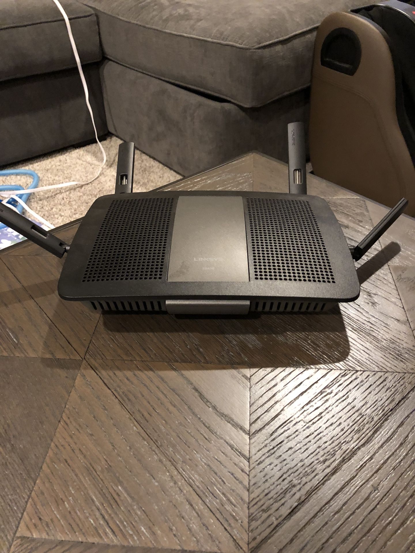 Linksys ac2400 (E8400) dual band gigabit wi-Fi router