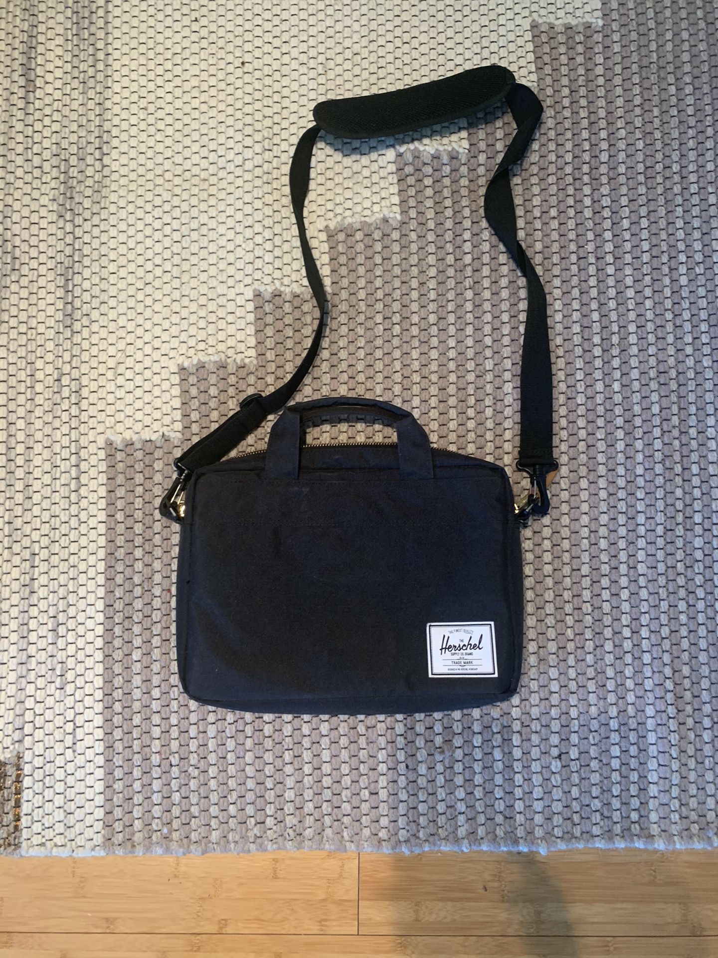 Herschel Messenger Laptop Bag