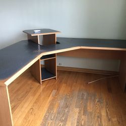 Free Desk 
