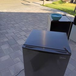 Dorm Style Mini Fridge