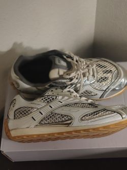 Bottega Veneta Orbit Sneakers