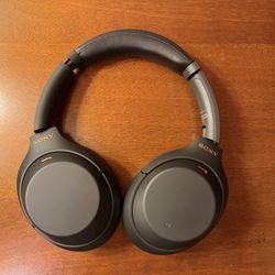 Sony XM4 Headphones