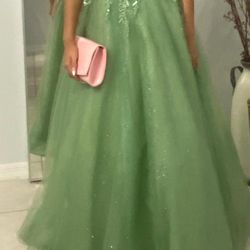 Prom Dress/ Green - Long- Size 2 