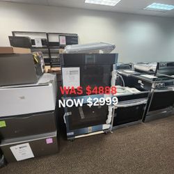 GE PROFILE 30" Smart Built In Convection Double Wall Oven With Lwft Hand Swing Door