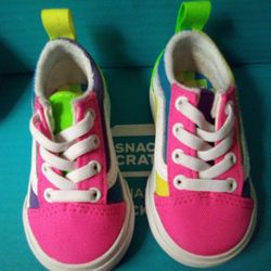 Toddlers Size 4C Sneakers 