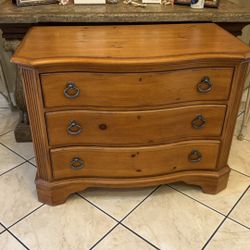 Dresser Wynwood flexsteel furniture 3 Draw dresser nightstand