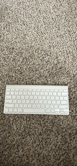 Apple Keyboard
