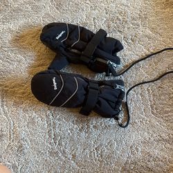 Snow Gloves 4-6 Year Old Gloves