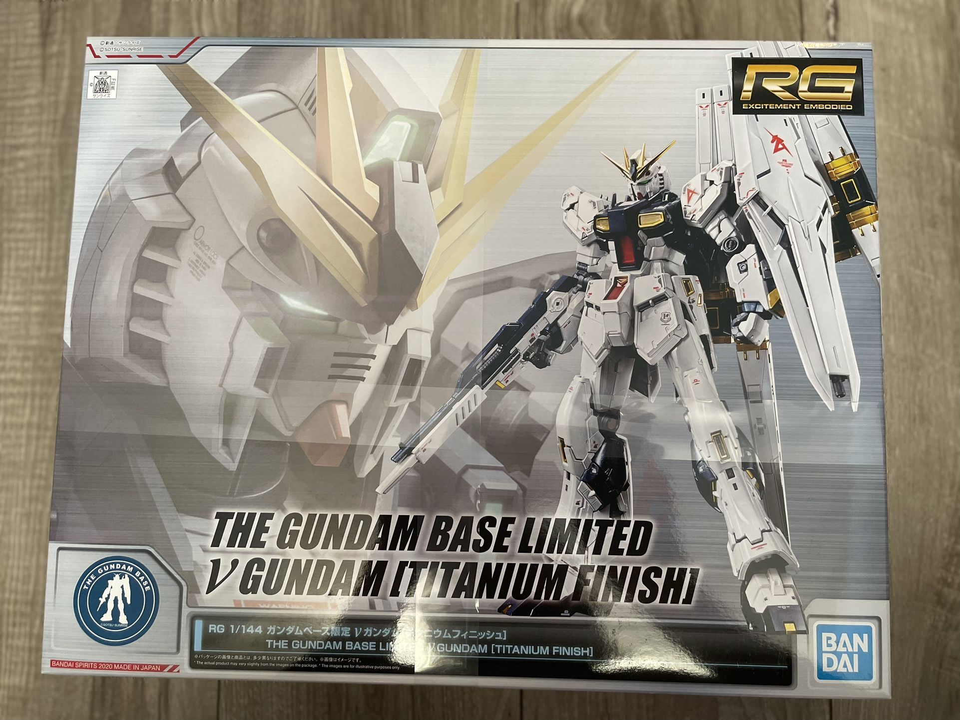 RG 1/144 Nu Gundam Titanium Finish