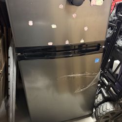 Used Mini Fridge 
