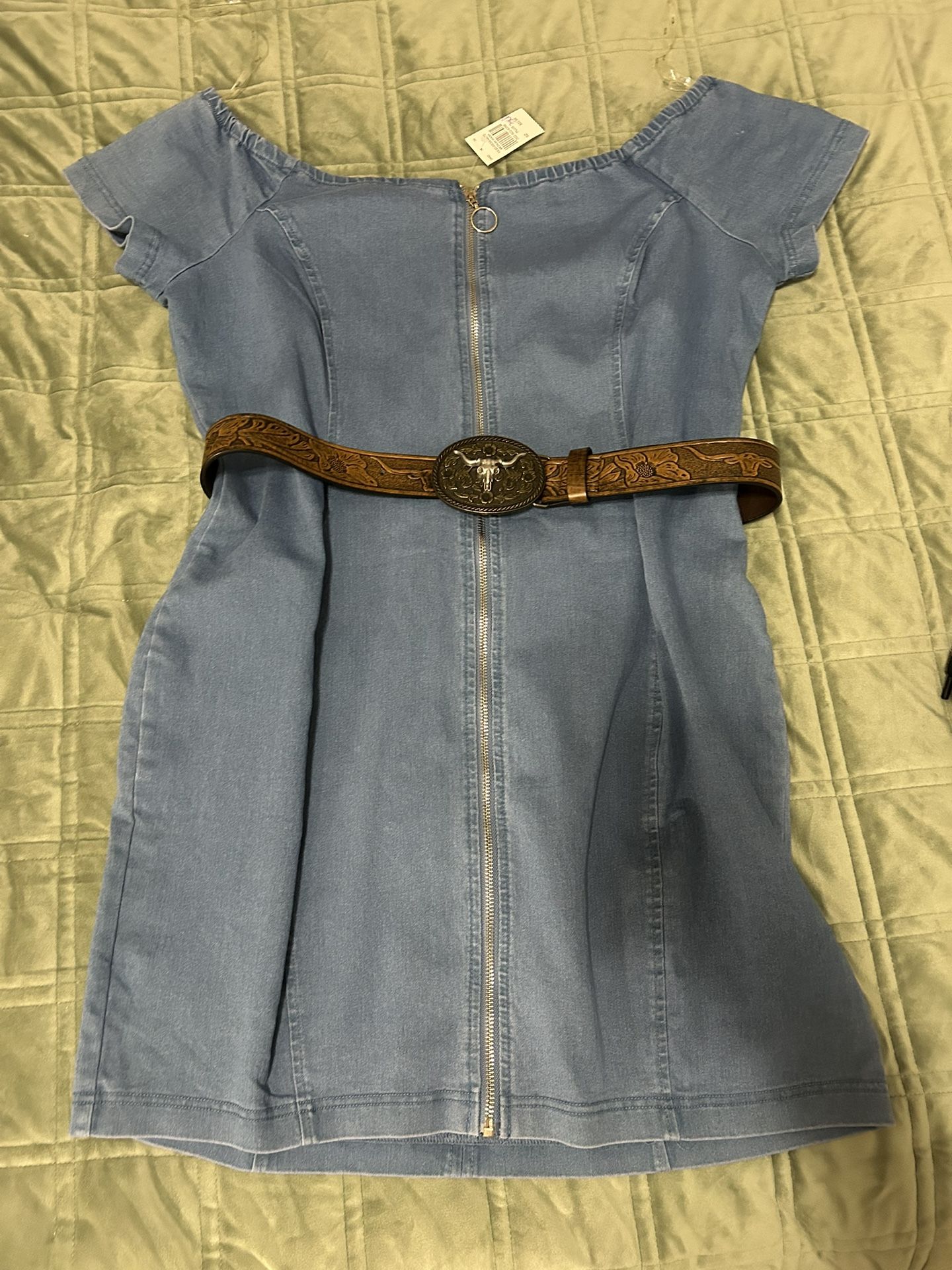 Dress With Earrings 