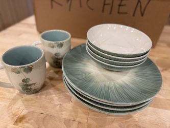 Pfaltzgraff “Garden of Eden” Dish Set 