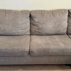  Ballinasloe 3-Piece Sectional With Chaise.