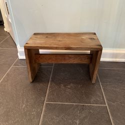 Solid wood step stool 
