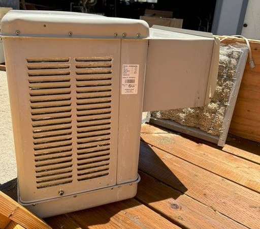Champion Swamp Coolerhh - Window Mounted