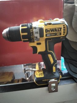 DEWALT 1/2 CORDLESS DRILL DRIVER