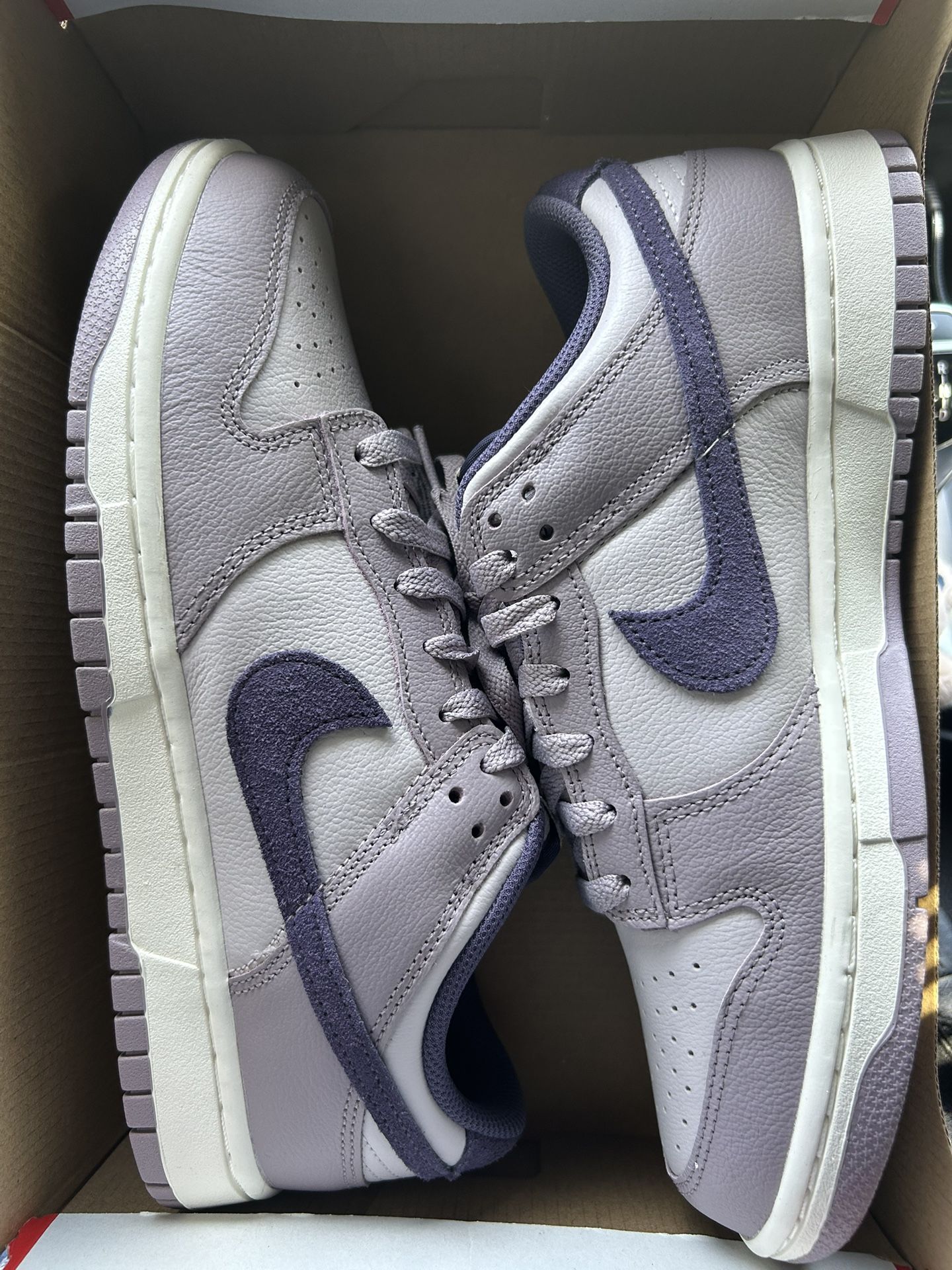 Nike dunks. Dark Raisin