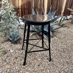 Black Metal Stool 