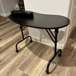 Portable Nail Table