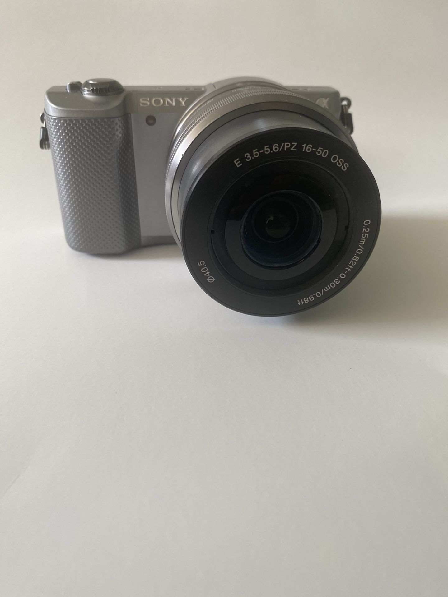 Sony a5000 mirrorless WiFi camera