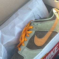 Nike Dunks Dusty Olive’s