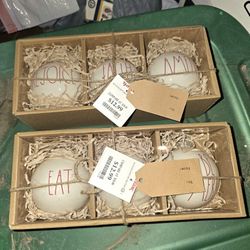 Christmas Tree Decor Brand New $10 For All 