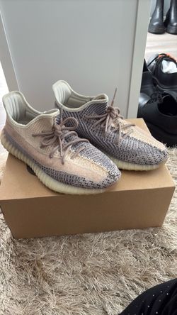 Adidas Yeezy Boost 350 V2 Sneakers