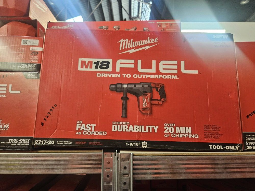 Milwaukee
M18 FUEL 18V Lithium-Ion Brushless Cordless 1-9/16 in. SDS-Max Rotary Hammer (Tool-Only)