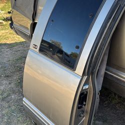 OBS CHEVY GMC CAB AND A HALF DOOR PARTS