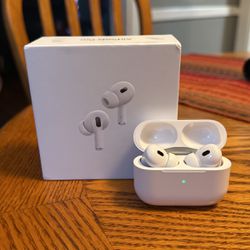 Apple AirPods Pro 2nd Generation with MagSafe Wireless Charging Case -White